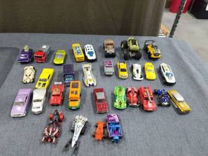 lot 1466 image: Lot of Die-Cast Toy Cars and Vehicles Mixed Models