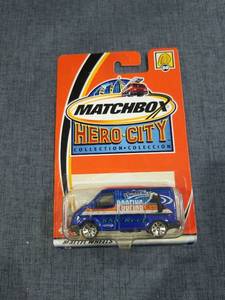 lot 1480 image: Matchbox Hero City Collection 24-Hour Roofing Die-cast Vehicle