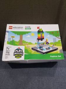 lot 1484 image: LEGO Education FIRST LEGO League Explore Set 45814 779 Pieces