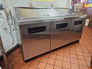 lot 21696 image: Blue Air 3-Door Refrigerated Prep Table - Model BAMT72