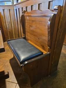lot 21756 image: Wooden Booth Seat