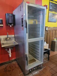 lot 21694 image: Commercial Warmer - Model NU-VU PRO-16