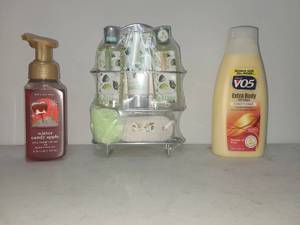 lot 47 image: Bath & Body Works Winter Candy Apple Foaming Hand Soap, Spa Gift Set, VO5 Conditioner Lot