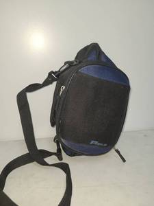 lot 99 image: Targus Black and Blue Shoulder Bag with Strap