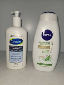lot 132 image: Cetaphil Moisturizing Relief Body Wash 20 fl oz and NIVEA Refreshing Body Wash 20 fl oz Lot