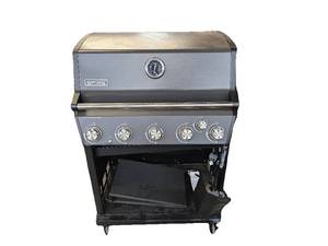 lot 121 image: Spire 550X 6-Burner Gas Grill Damaged