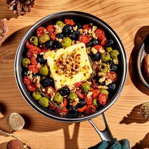 lot 1561 image: $129 HexClad 8 Hybrid Nonstick Frying Pan, Dishwasher & Induction Safe  Stay-Cool Handles, Dishwasher and Oven Safe up to 900 F, Compatible with All Cooktops Pan 8-inch