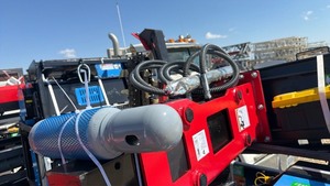 lot 9015 image: Raytree hydraulic hammer skid steer attachment