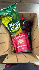 lot 4962 image: Rotisserie chicken jerky plus Snacks & Treats Variety Lot  - Retail $0