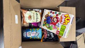 lot 4965 image: Original jerky plus Snacks & Treats Variety Lot  - Retail $0