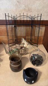 lot 133 image: Garden Decor, Air Plant Containers, Metal Garden Gate (Gnome Garden)