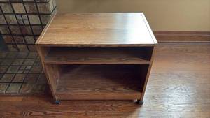 lot 216 image: Smooth Rolling Cart Stands Approximately 22 inches tall 16 inches deep and 25 inches Wide