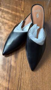 lot 227 image: NIB Franco Sarto Leather Mules