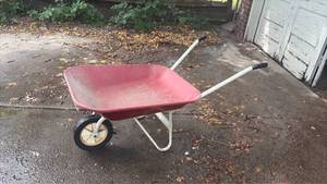 lot 321 image: Wheelbarrow