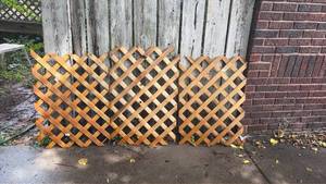 lot 322 image: Wooden Lattice Panels