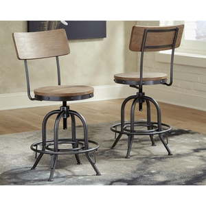 lot 25079 image: Pinnadel Counter Height Barstool Grayish Brown, Signature Design by Ashley - Retail $416