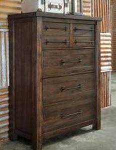 lot 25095 image: Starmore 5 Drawer Chest of Drawers - Retail $1,199