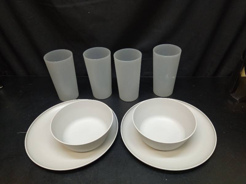 lot 2018 image: Grey Dinnerware Set 2 Place Settings 4 Cups 2 Bowls 2 Plates - Retail $18