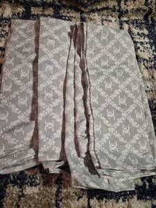 lot 136 image: 4 Juicy Couture Standard Pillow Cases