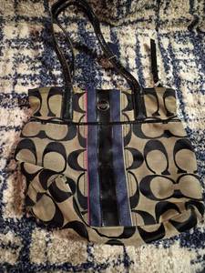 lot 139 image: Coach Signature Tote Bag with Navy Stripe and Black Handles