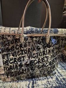 lot 158 image: Tote Bag with Text Print and Gold-Tone Handles