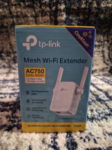 lot 159 image: TP-Link AC750 Wi-Fi Range Extender with two External Antennas