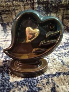 lot 166 image: Decorative Sculpture Hand Holding Heart with Pedestal Base