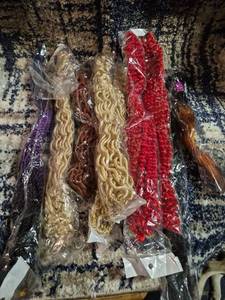 lot 182 image: Hair Extension Lot 6 Pack Wavy Curly Straight Multiple Colors