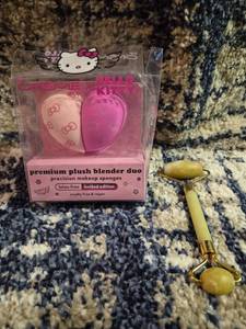 lot 228 image: The Creme Shop Hello Kitty Premium Plush Blender Duo Precision Makeup Sponges