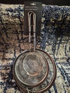 lot 245 image: Kitchen Concepts Set of 3 Mesh Strainers 0.13 QT 0.58 QT 1.05 QT