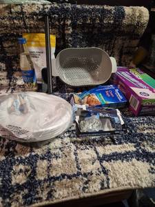 lot 263 image: Kitchen Lot Reynolds Oven Bags Kate Naturals Sunflower Lecithin Cortas Orange Blossom Water Homeline Power Mop Refills Colander