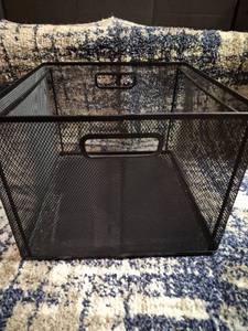 lot 265 image: 10 x 14 x 13.25 Mesh Crate File Box - Brightroom
