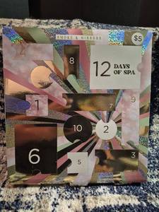 lot 312 image: Smoke & Mirrors 12 Days of Spa Advent Calendar Bath & Beauty Set