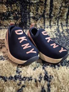 lot 315 image: DKNY Slip-On Sneakers Navy Pink White Size 6