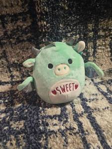 lot 411 image: Squishmallow Palasha the Dragon Plush Toy - Valentines Edition