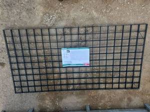 lot 6608 image: KJ Wire Mesh Panel K0037