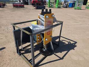 lot 6646 image: Handy Attachments Skid Steer Post Driver HPD680 680 ft-lb