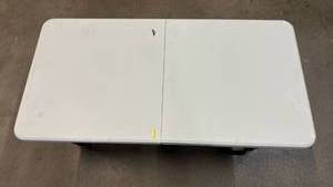 lot 2018 image: Peakform 4x2&nbsp Adjustable Table