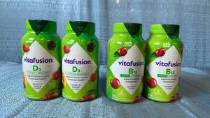 lot 2081 image: Vitafusion Vitamin D3 B12 Gummy Supplement Lot 4 Bottles 150 170 Gummies