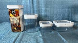 lot 2086 image: Members Mark Fliplock Storage Container Set 4.6-7.1 cups 1100-1700 mL