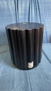lot 3038 image: Scalloped Round Side Table Black - Room Essentials
