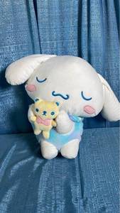 lot 3070 image: Hello Kitty Sanrio Plush Toy with Small Bear Accessory