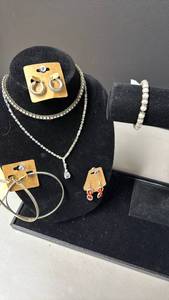 lot 105 image: Jewelry Lot - Necklace, Bracelet and Earrings
