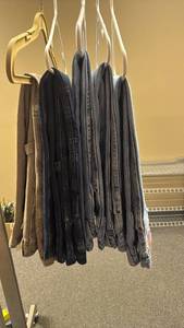 lot 215 image: 5 pairs of Mens Size 40x30 Jeans including Wrangler