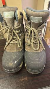 lot 217 image: Mens Thermolite Polar-Edge Lace-Up Boots Size 9