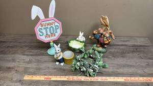 lot 505 image: Easter Decorative Figurine Set 5 Pieces