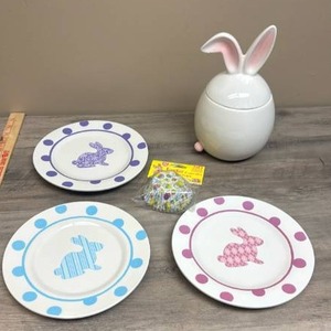 lot 508 image: Easter Bunny Rabbit Ceramic Plates, cupcake wrappers and Cookie Jar
