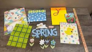 lot 512 image: Spring Easter Themed Wood Hanging Decor with Spring themed gift bags