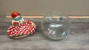 lot 536 image: Snowman Sleigh Bowl and Glass Candy Cane candy Dishes Lot