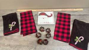 lot 537 image: Christmas Decor Lot Black Red Plaid Towels, Plate, Wreath Napkin Rings